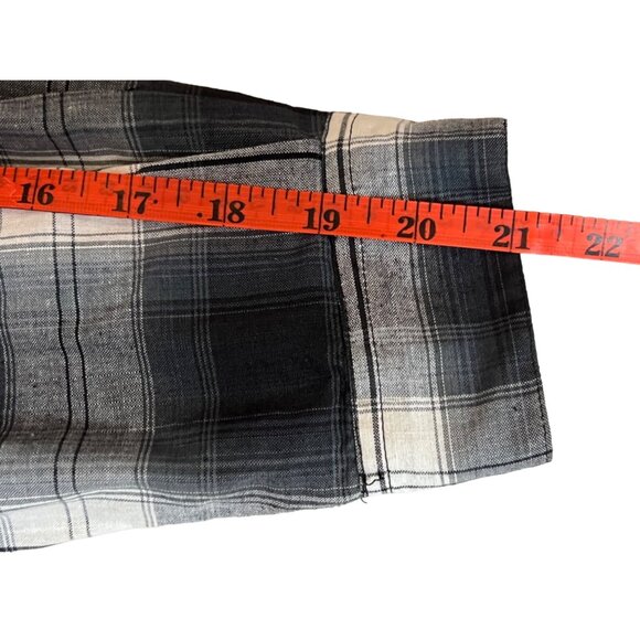 Class by Just Class Women Plaid Long Sleeve Button-Up Shirt Size L Black & White - Picture 16 of 16